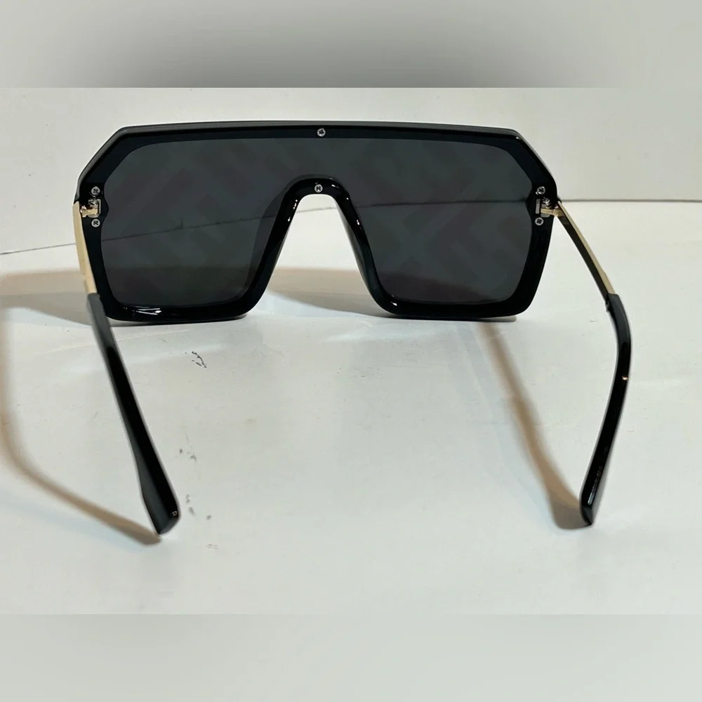 Stylish Black Logo-Pattern Shield Sunglasses - Picture 2 of 2